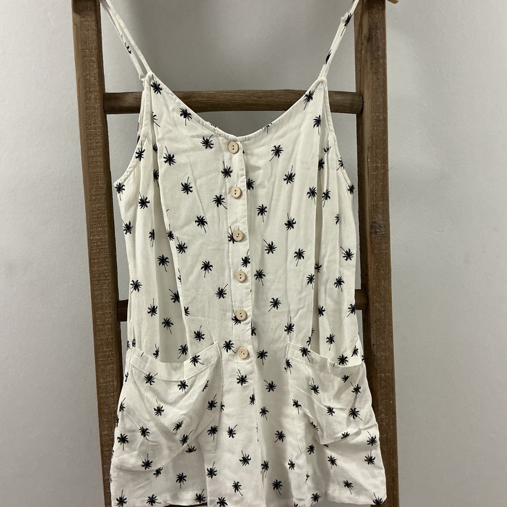 White and Black Patterned Women's Top